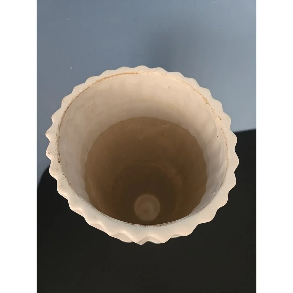 West‎ Elm Planter Vase Textured Fluted Stoneware White Glaze Retired 11.5